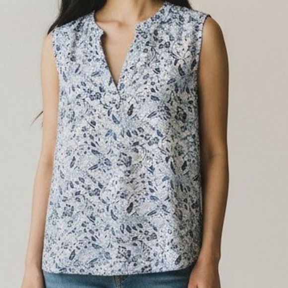 Chaus Tops - Chaus New York Sleeveless Floral Paisley V-Neck Blouse Boho Blue White XL